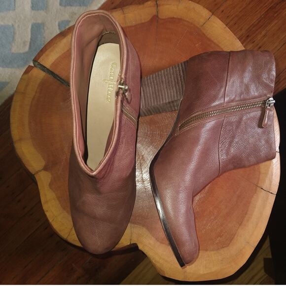 Unworn Cole Haan NikeAir Cassidy Booties 9.5 - Picture 1 of 5